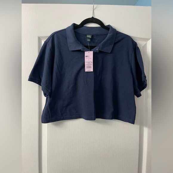 Wild Fable Women's Short Sleeve Crew-Neck Cropped T-Shirt Navy - Picture 1 of 10